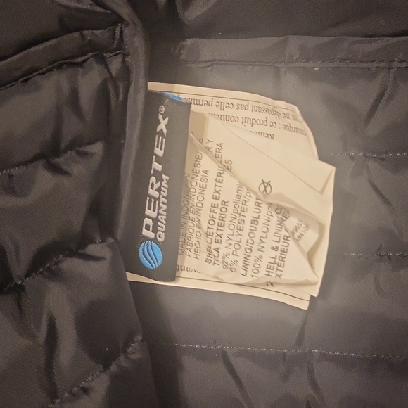 Underarmour down goose jacket, unisex size medium, I'm size large. - Picture 3 of 5
